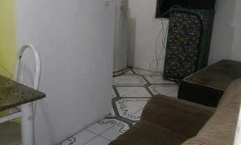 Imagem: Alugo kitinete 450 não paga água somente