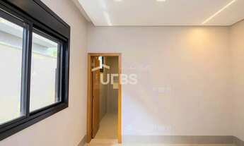 Imagem 4: Térrea para venda com 253 metros quadrados com 4 quartos