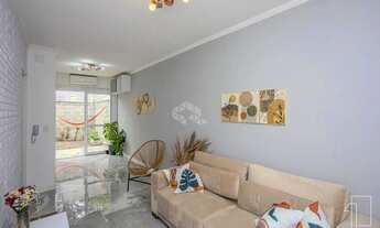 Imagem: Casa semi mobiliada e reformada em condomínio