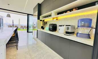 Imagem 4: Sobrado Exclusivo, são 4 suítes, Área de lazer completa, Elevador, Geração de Energia, Vis