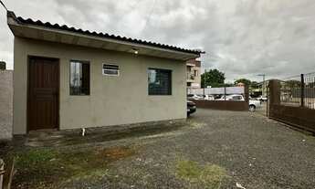 Imagem 2: Pavilhão medindo 180,00m² e Kitinet , construídos em terreno medindo 509,74m²