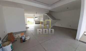 Imagem 2: Casa Duplex no Costa Azul - 3 Suítes