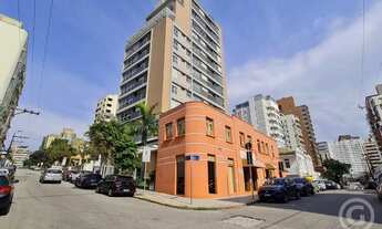 Imagem 2: Apartamento mobiliado e decorado no Centro de Florianópolis