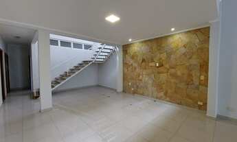 Imagem 3: Casa Sobrado no Jardim Karaiba, 273m², 04 Quartos, 01 Suíte, 02 Vagas de Garagem