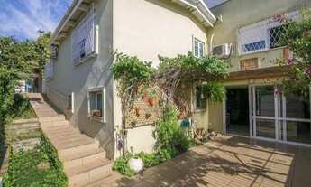 Imagem: PORTO ALEGRE - Casa Padrão - Tristeza