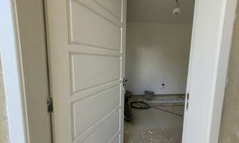 Imagem 6: Sobrado para Venda em Curitiba, Cidade Industrial, 3 dormitórios, 2 banheiros, 1 vaga