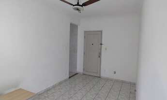 Imagem 3: Apartamento em prédio de 3 andares com 1 quarto em Gonzaga - Santos