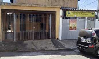 Imagem 2: 3 casas com 3 cômodos cada uma e 2 vagas de garagem