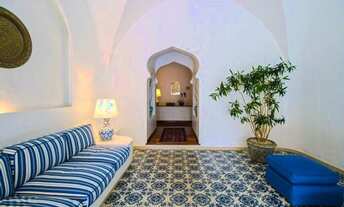 Imagem: 3 dormitórios, 1 suíte, 2 vagas, área