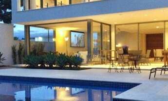 Imagem 4: Belíssima Casa Moderna à Venda com Piscina no Condomínio Morada dos Lagos