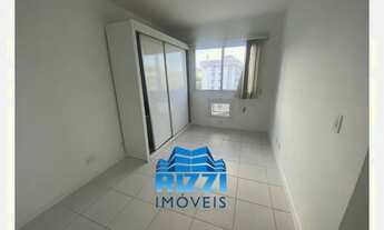 Imagem 2: Apartamento para venda com 63 metros quadrados com 2 quartos em Camorim - Rio de Janeiro