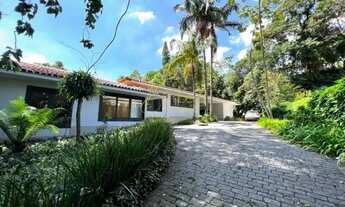 Imagem 4: CHÁCARA FLORA - CASA TÉRREA - 4 SUITES - JARDIM - PISCINA - ESPAÇO GOURMET