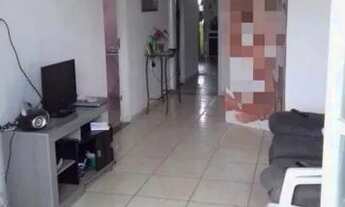 Imagem: Predinho com 3 Casas Loja Próximo a Praia