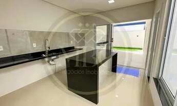 Imagem 3: Morada dos Pássaros / 3 Suítes / Térrea/ Churrasqueira