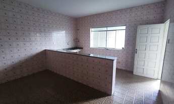 Imagem 4: Casa para aluguel e venda com 100 metros quadrados com 4 quartos e quintal grande