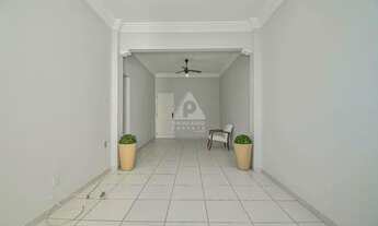 Imagem 3: Espetacular apartamento na Glória com sala em dois ambientes, clara e arejada