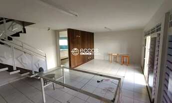 Imagem 2: Casa para aluguel, 4 quartos, 1 suíte, 2 vagas, MARTINS - Uberlândia/MG