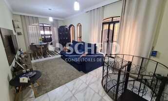 Imagem 2: ÓTIMO SOBRADO COM ÁREA GOURMET !