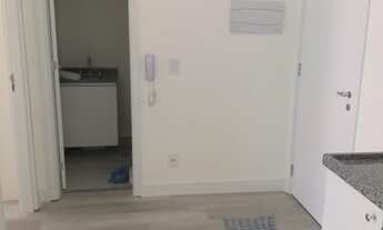 Imagem 7: Apartamento para aluguel possui 30 m quadrados com 1 quarto , varanda no vidro , móveis pl