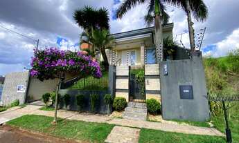 Imagem: SOBRADO MOBILIADO COM PISCINA À VENDA NO