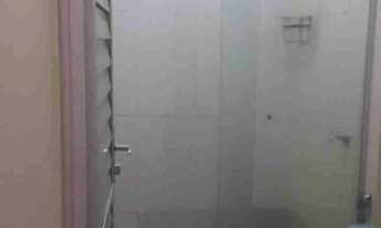 Imagem 5: Alugo um KitNet, próximo ao portal da Amazônia. Valor 700 reais. Tel.