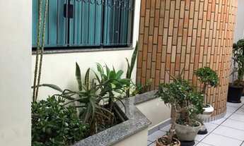 Imagem 6: Sobrado para aluguel e venda possui 290 metros quadrados com 3 quartos