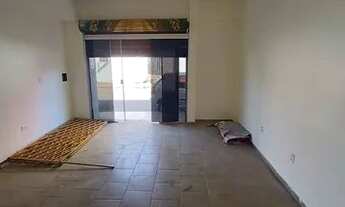 Imagem 4: Loja comercial com aproximadamente 40 metros quadrados