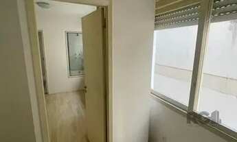 Imagem 7: PORTO ALEGRE - Apartamento Padrão - Passo da Areia