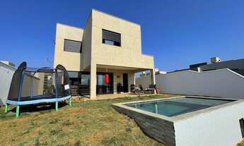 Imagem 6: Casa em Condomínio para Venda em Senador Canedo, Jardins Nápoles, 4 dormitórios, 3 suítes