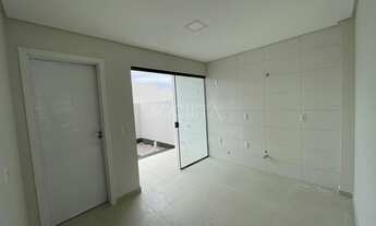 Imagem 4: SOBRADO NOVO COM 02 SUÍTES EM TIJUCAS! BEM LOCALIZADO!