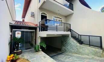 Imagem 2: Casa com 3 dormitórios para alugar, 250 m² por R$ 5.006,70/mês - Santa Amelia - Belo Horiz