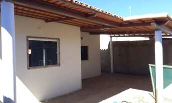 Imagem 2: Casa de 03 quartos com garagem coberta no bairro jardins 1