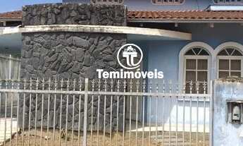 Imagem 2: Casa com 281m², Averbada, 4 Dormitórios ,Excelente localização! Lateral da Rua São Paulo