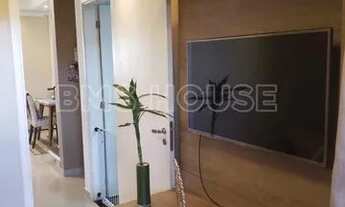 Imagem 4: Casa para Venda em Cotia, Granja Viana, 3 dormitórios, 1 suíte, 2 banheiros, 2 vagas