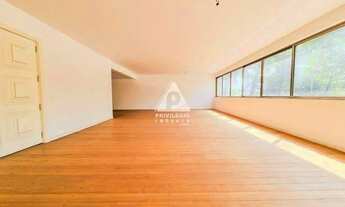 Imagem 2: Apartamento reformado à venda, 4 quartos, 1 suíte, 2 vagas - Leblon, Rio de Janeiro/RJ