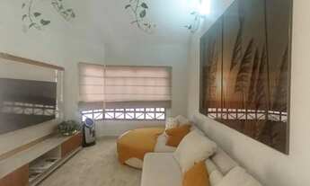 Imagem 4: Sobrado à venda em Maringá, Jardim Iguaçu, com 3 quartos, com 250.81 m²