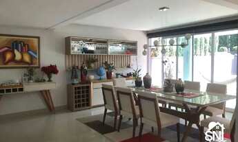 Imagem: CASA SOBRADO SENDO 4/4 SUÍTES E PISCINA