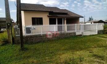 Imagem: Casa proximo a praia em Balneário Arroio