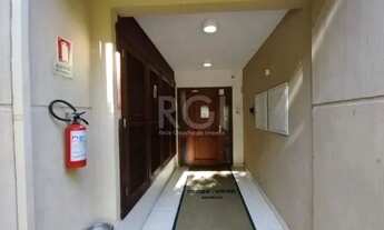 Imagem 5: Apartamento em Porto Alegre, no bairro Ipanema, com 2 dormitório(s), e 2 banheiros, à vend