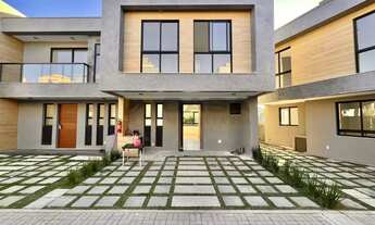 Imagem 2: Morada de Laranjeiras: Casa Triplex com Acabamento de Alto Padrão e Espaço Gourmet NBTA