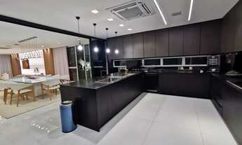 Imagem 3: Casa para aluguel possui 800 metros quadrados com 5 quartos