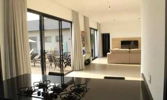 Imagem 2: Casa á venda no Condomínio Porto Laranjeiras dentro da cidade de Piracaia -SP porteira fec