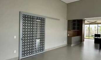 Imagem 5: Casa de condomínio para aluguel tem 230 metros quadrados com 4 quartos