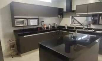 Imagem 2: Oportunidade - Casa Sobrado - Jardim Santa Inês I - 4 Dormitórios - 300m²