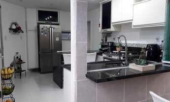 Imagem 6: Casa de condomínio para venda tem 200 metros quadrados com 4 quartos