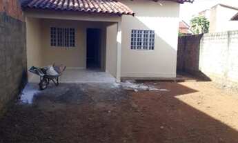 Imagem 2: Casa a VENDA em uruaçu -Go rua 900 setor Sul 2