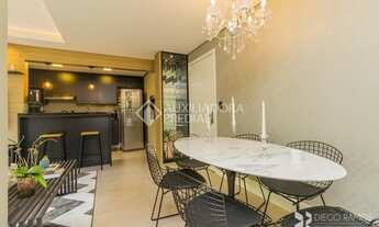 Imagem 6: Apartamento para venda tem 62 metros quadrados com 2 quartos em Passo da Areia - Porto Ale