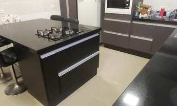 Imagem 3: Sobrado para locação com 3 suítes, à 3 quadras da praia no bairro Guilhermina - Praia Gran