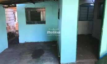 Imagem 7: Colônia à venda, 3 quartos, 1 suíte, 3 vagas, Laranjeiras - Uberlândia/MG