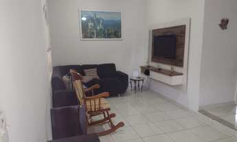 Imagem 5: Excelente casa com 03 quartos, sendo 01 suíte com closet, sala em 02 ambientes, cozinha, b